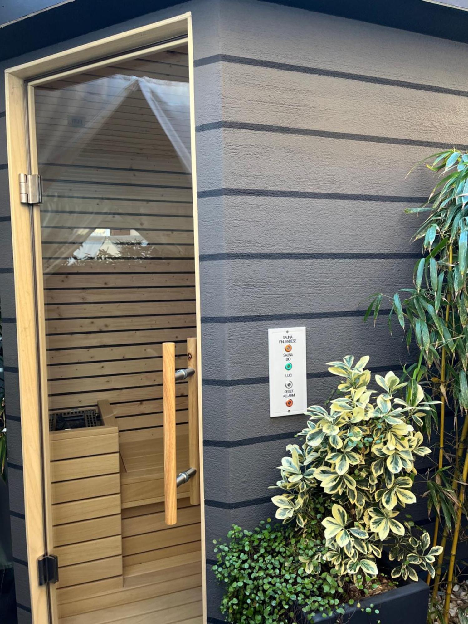Sea Garden Apartments & Rooms グラード エクステリア 写真