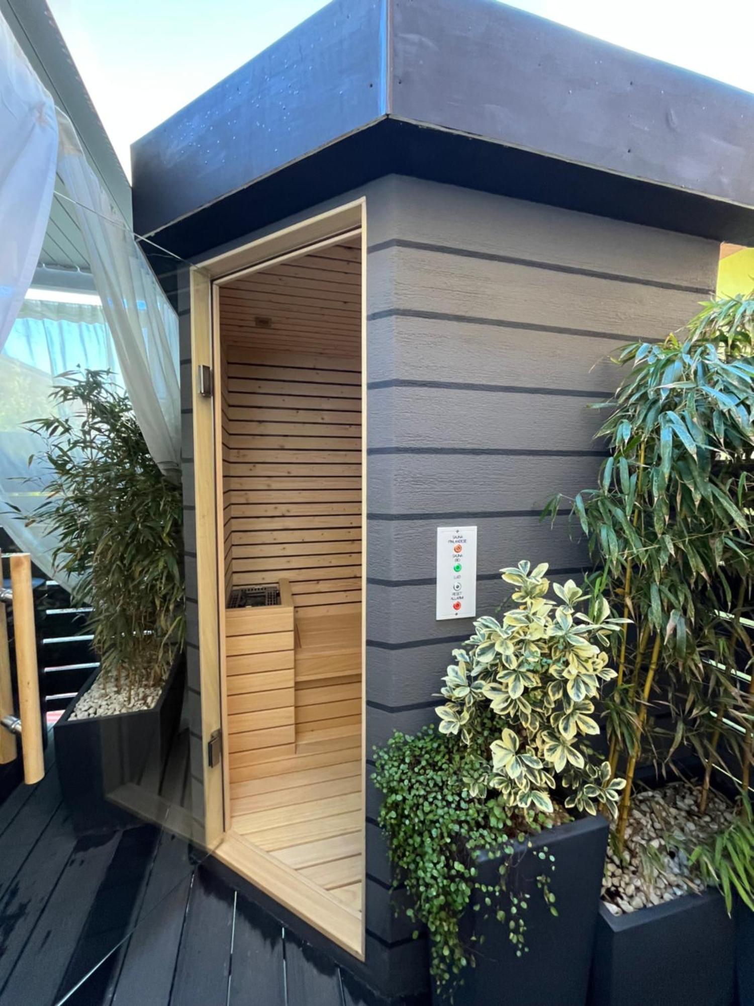 Sea Garden Apartments & Rooms グラード エクステリア 写真